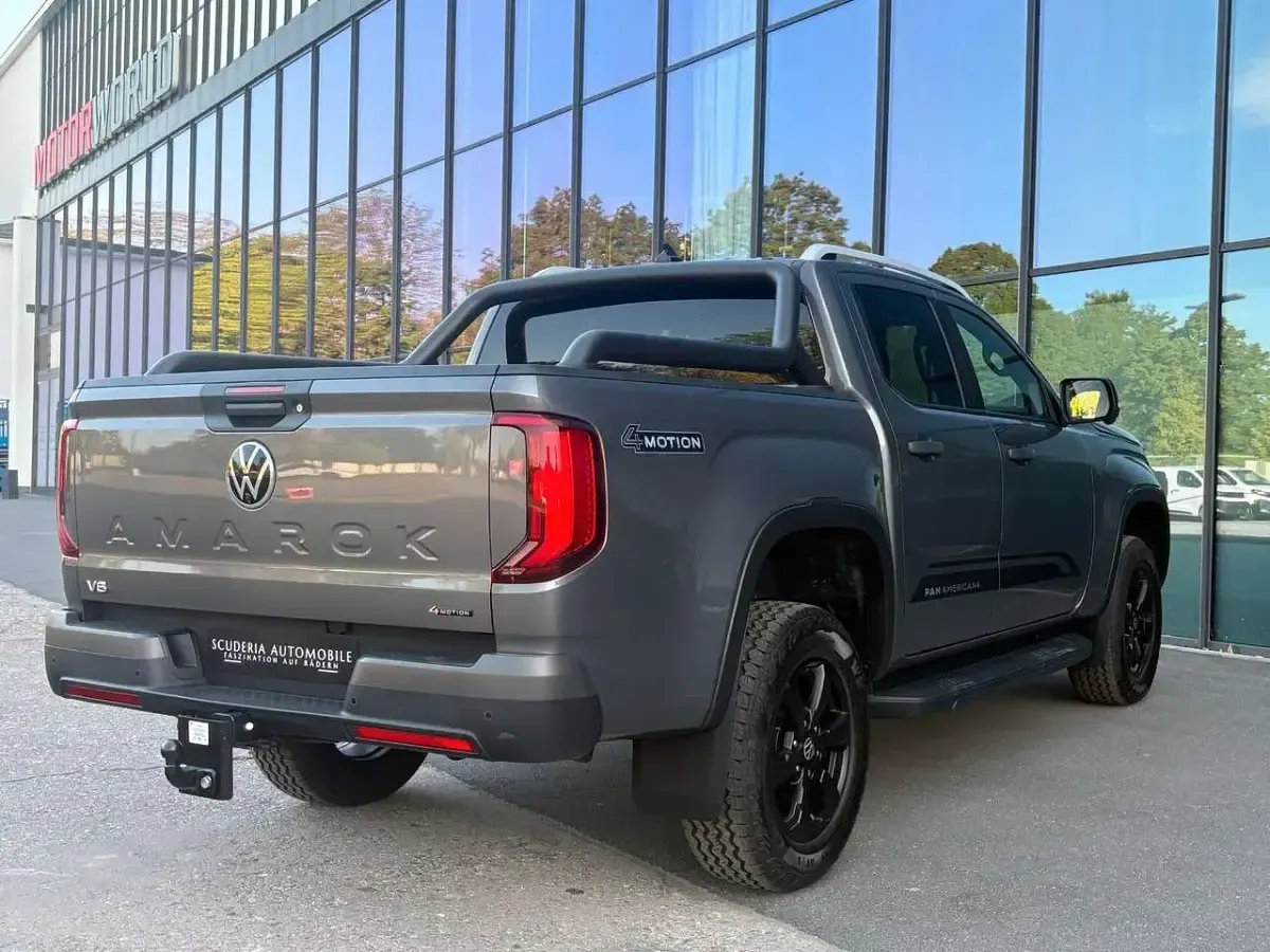 Neu VW Amarok Aventura 241 PS (177 kW) 2025 Dark grey metallic Pickup