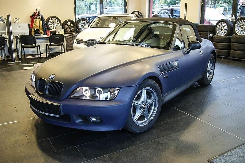 Montrealblau metallic (metallic) Gebraucht 1996 BMW Z3 Sport Line Cabrio | 5.900 € (Guter Preis) - Bild 1/4