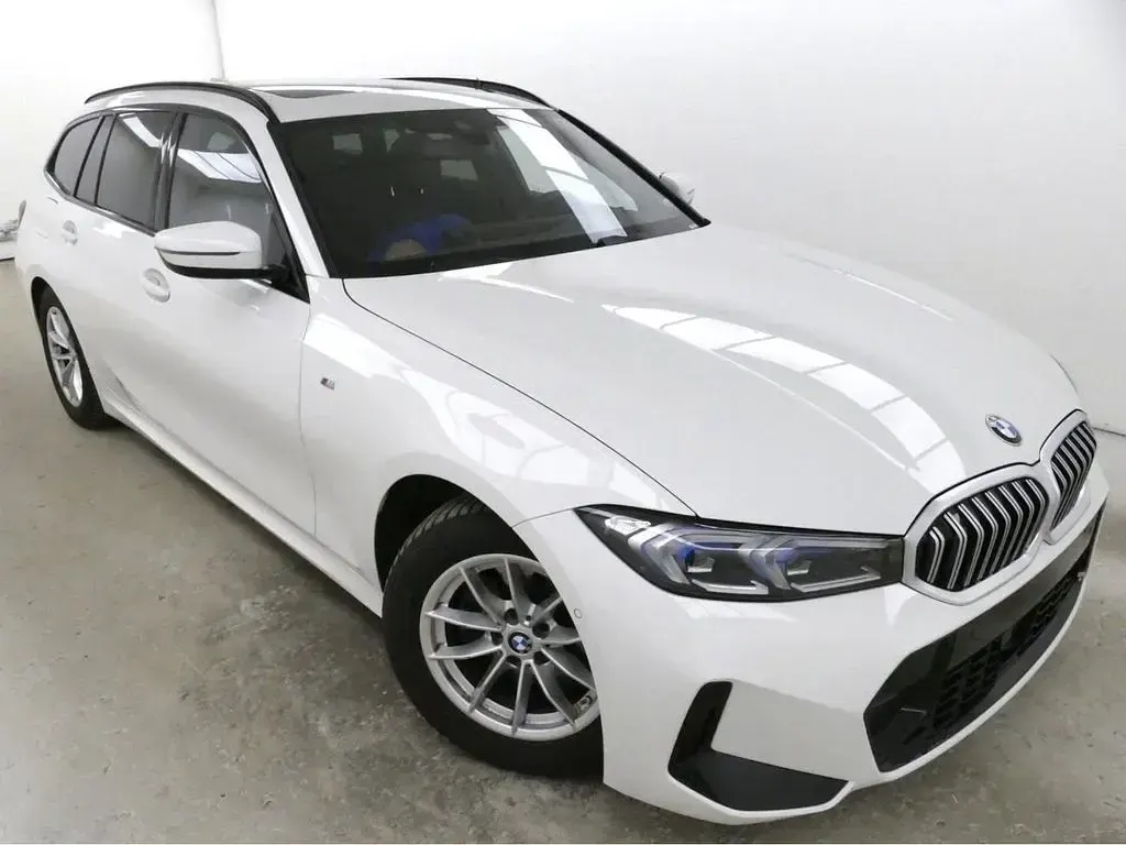 Gebraucht BMW 320 M Sport 184 PS (135 kW) 2025 Weiß Kombi
