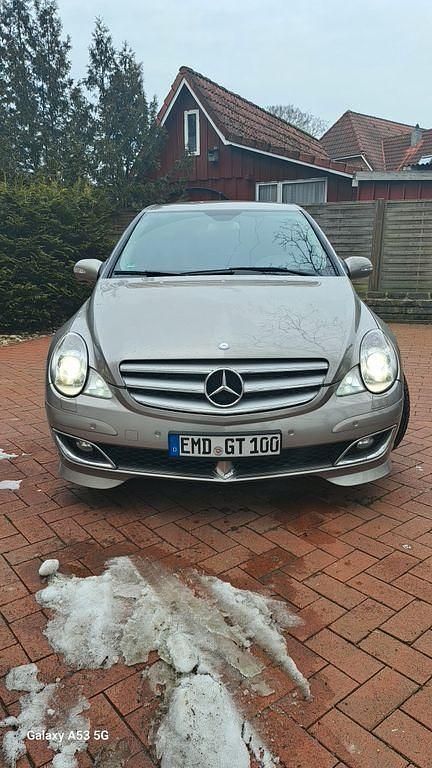 Gebraucht Mercedes R320 224 PS (164 kW) 2007 Grau Van / Kleinbus