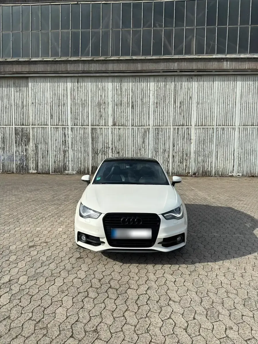 Gebraucht Audi A1 Exclusive 188 PS (138 kW) 2011 Weiß Kleinwagen