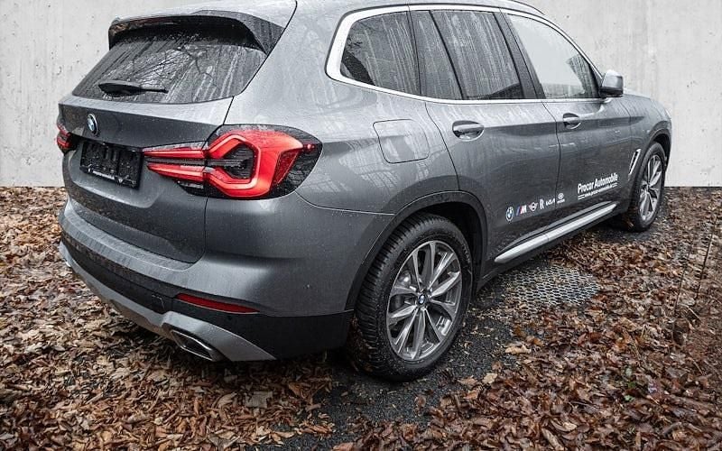 Gebraucht BMW X3 Sport Line 190 PS (139 kW) 2023 Grau SUV