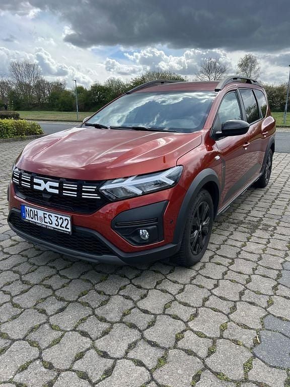 Gebraucht Dacia Jogger Extreme 101 PS (74 kW) 2023 Braun Van / Kleinbus