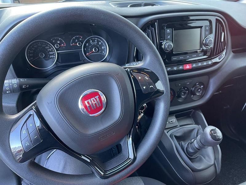 Gebraucht Fiat Doblò 101 PS (74 kW) 2020 Weiß Van / Kleinbus