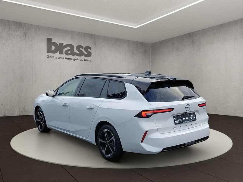 Neu Opel Astra 145 PS (106 kW) 2026 Arktis weiß (uni) Kombi