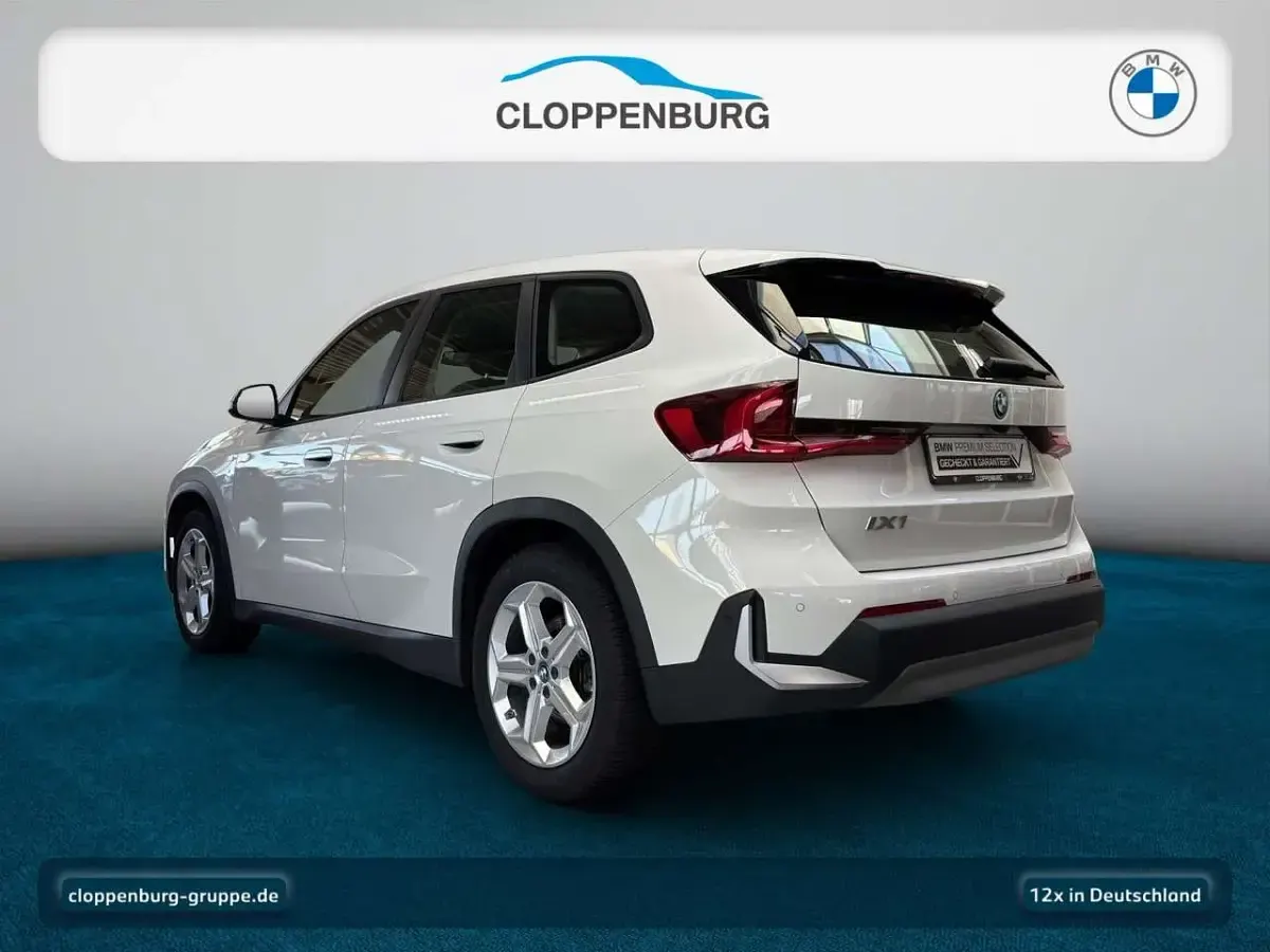 Używany BMW iX1 Performance 230 kW (313 KM) 2023 Biały SUV
