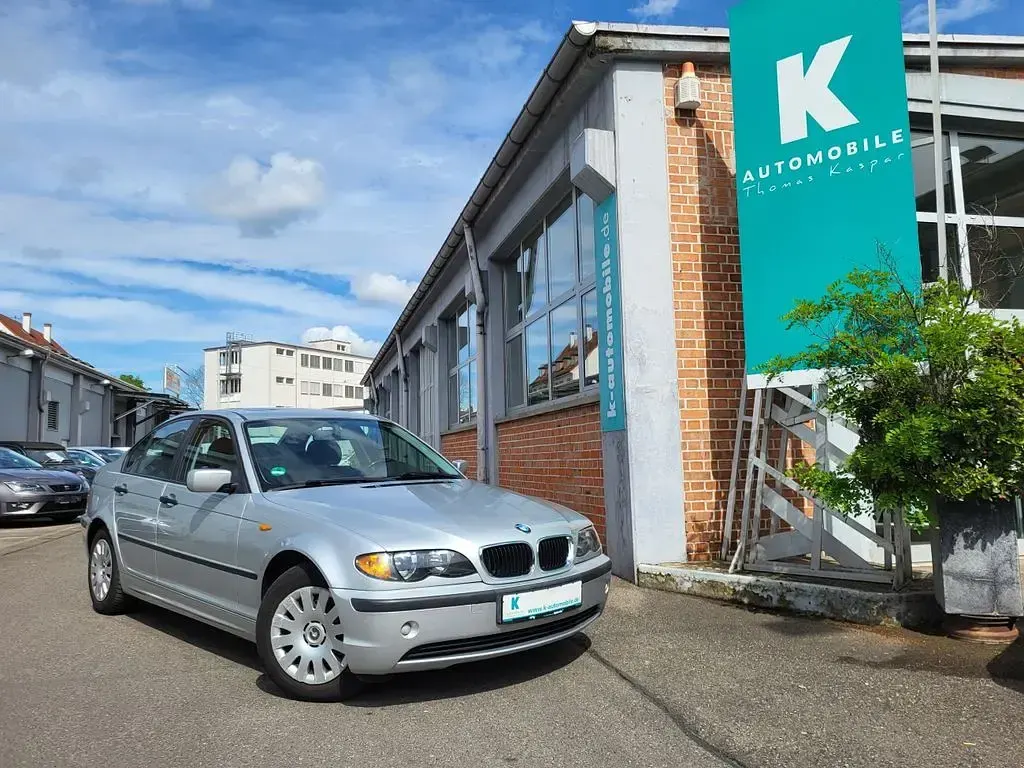 Gebraucht BMW 318 143 PS (105 kW) 2001 Silber Limousine