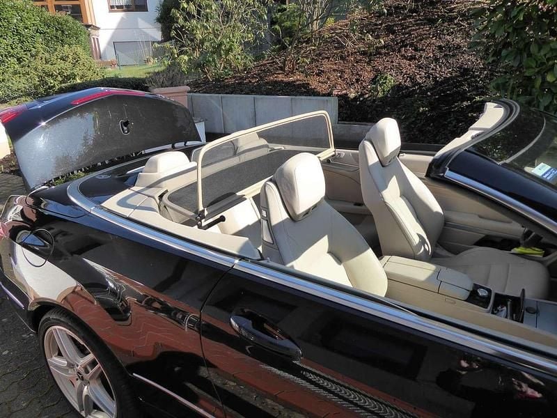 Gebraucht Mercedes E250 211 PS (155 kW) 2014 Schwarz Cabrio