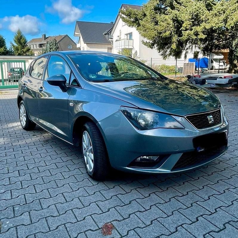 Grau Gebraucht 2015 Seat Ibiza Kleinwagen | 5.450 € (Fairer Preis) - Bild 1/4