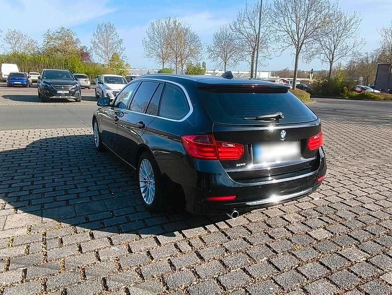 Gebraucht BMW 320 184 PS (135 kW) 2015 Schwarz Kombi