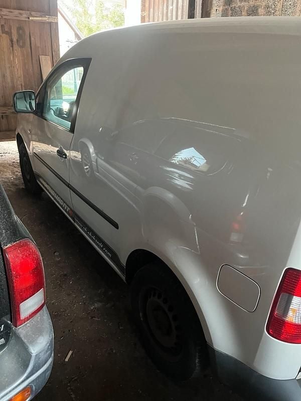 Gebraucht VW Caddy 105 PS (77 kW) 2011 Weiß Van / Kleinbus