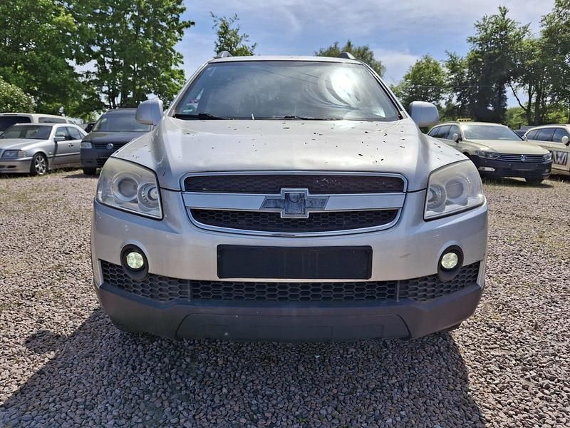 Silber Gebraucht 2010 Chevrolet Captiva LS SUV | 2.900 € (Guter Preis) - Bild 1/4