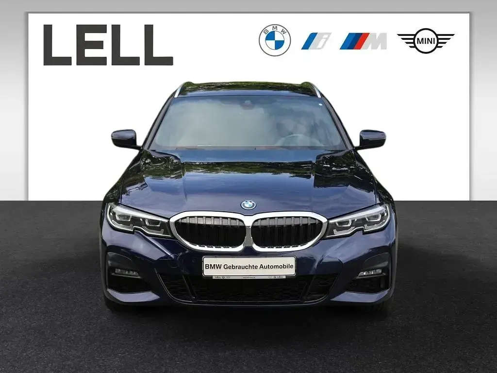 Gebraucht BMW 330e M Sport 292 PS (214 kW) 2022 Blau Kombi