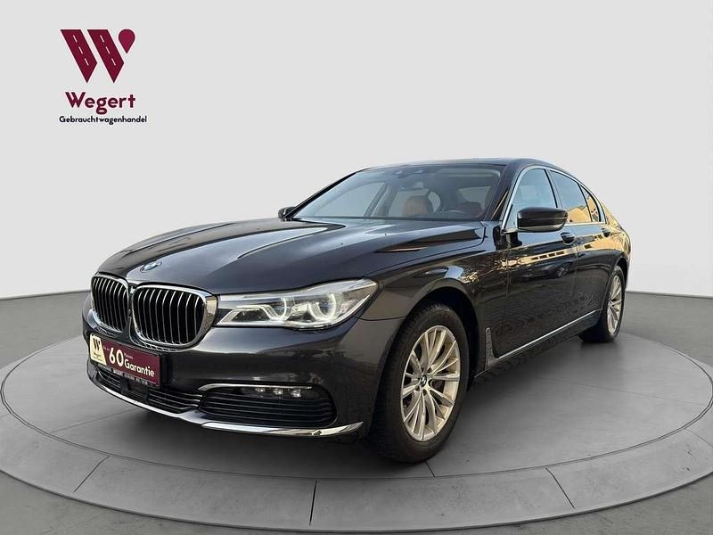 Gebraucht BMW 740 320 PS (235 kW) 2019 Grau Limousine