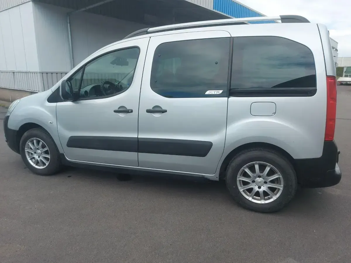 Gebraucht Citroën Berlingo XTR 120 PS (88 kW) 2012 Grau Van / Kleinbus