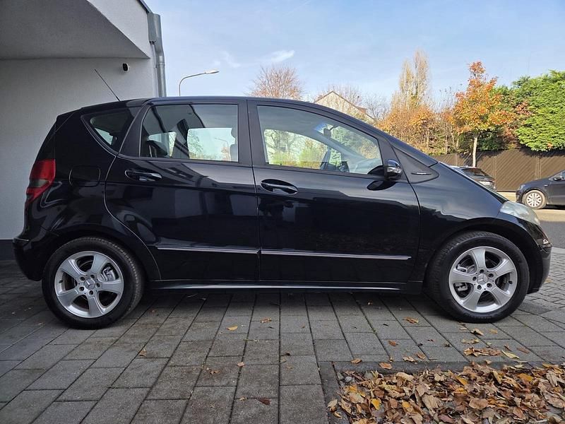 Schwarz Gebraucht 2004 Mercedes A150 Avantgarde Limousine | 2.900 € (Fairer Preis) - Bild 1/4