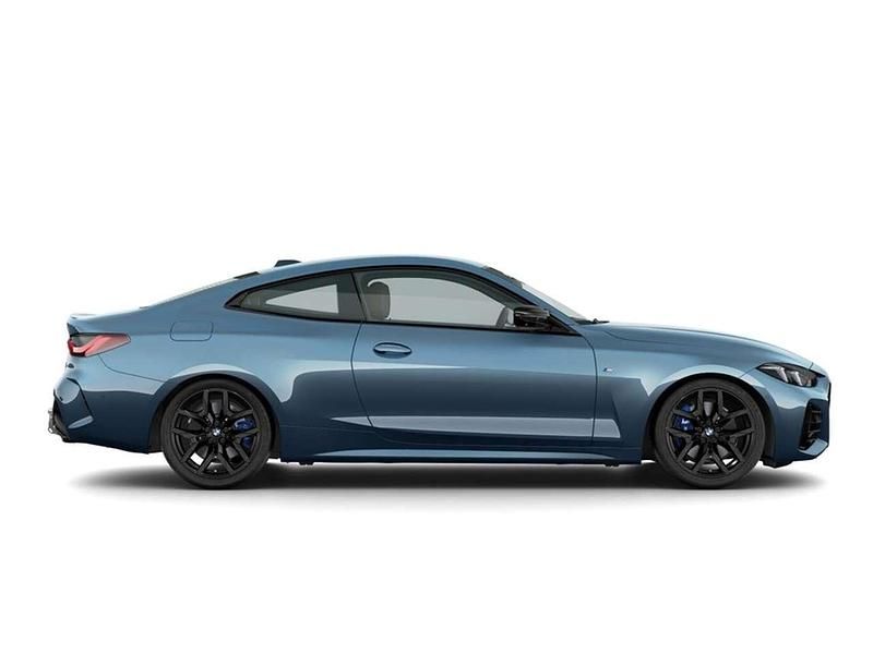 Gebraucht BMW 440 374 PS (275 kW) 2025 Arctic race blue metallic Coupé