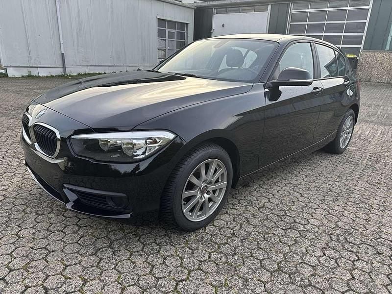 Schwarz Gebraucht 2015 BMW 116 Kleinwagen | 9.790 € (Fairer Preis) - Bild 1/4