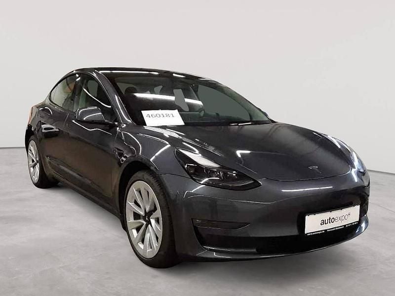Midnight silver metallic Gebraucht 2022 Tesla Model 3 Limousine | 26.390 € (Fairer Preis) - Bild 1/4