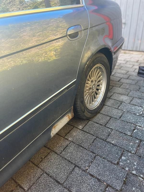 Gebraucht BMW 523 170 PS (125 kW) 2000 Blau Limousine