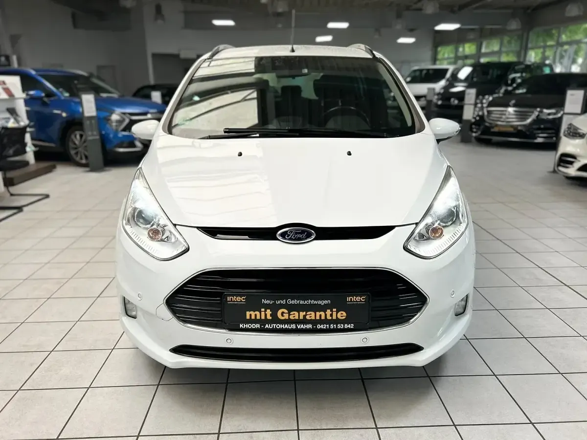 Gebraucht Ford B-MAX Titanium 95 PS (69 kW) 2017 Weiß Van / Kleinbus