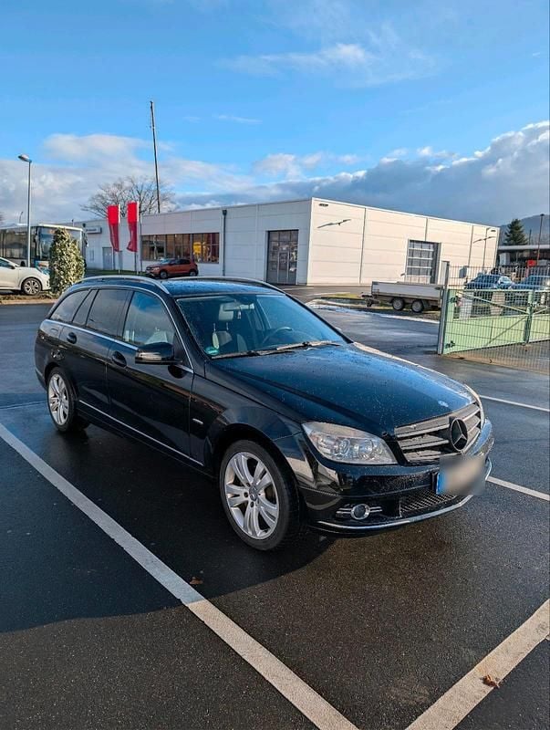 Gebraucht Mercedes C280 231 PS (169 kW) 2009 Schwarz Kombi