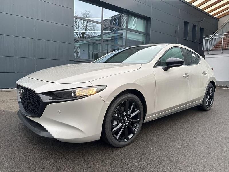 Neu Mazda 3 Nagisa 140 PS (102 kW) 2025 Zircon sand Limousine
