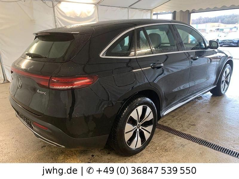 Gebraucht Mercedes EQC400 Electric Art 300 kW (408 PS) 2022 Schwarz SUV