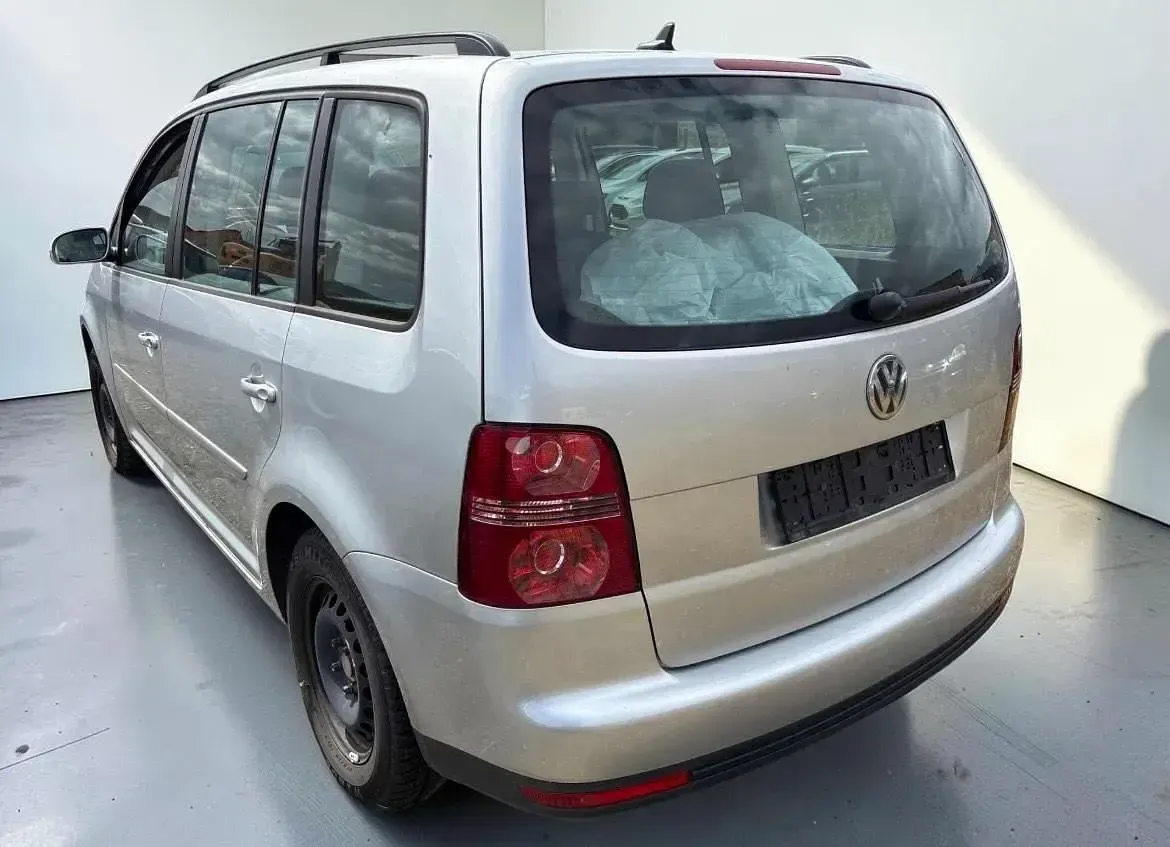 Gebraucht VW Touran Trendline 105 PS (77 kW) 2007 Grau Van / Kleinbus