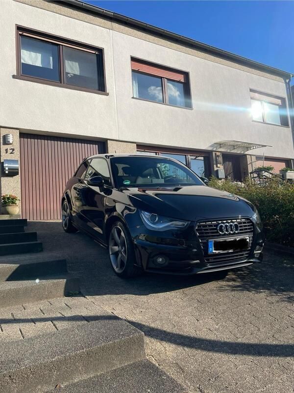 Schwarz Gebraucht 2012 Audi A1 S-line plus Kleinwagen | 8.700 € (Etwas zu teuer) - Bild 1/4