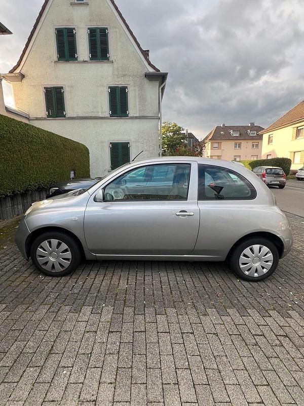Silber Gebraucht 2005 Nissan Micra Kleinwagen | 999 € (Guter Preis) - Bild 1/4