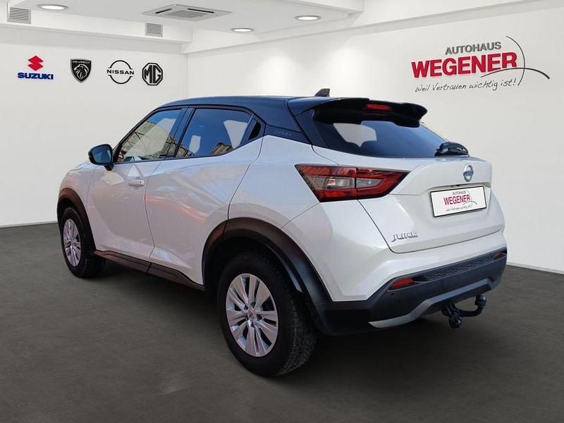 Gebraucht Nissan Juke Enigma 114 PS (83 kW) 2021 White pearl/black SUV