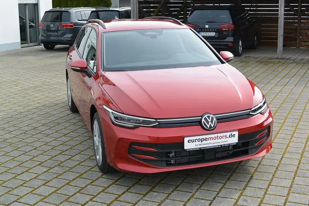 Ny VW Golf VIII 116 HK (85 kW) 2026 Rød Stationcar