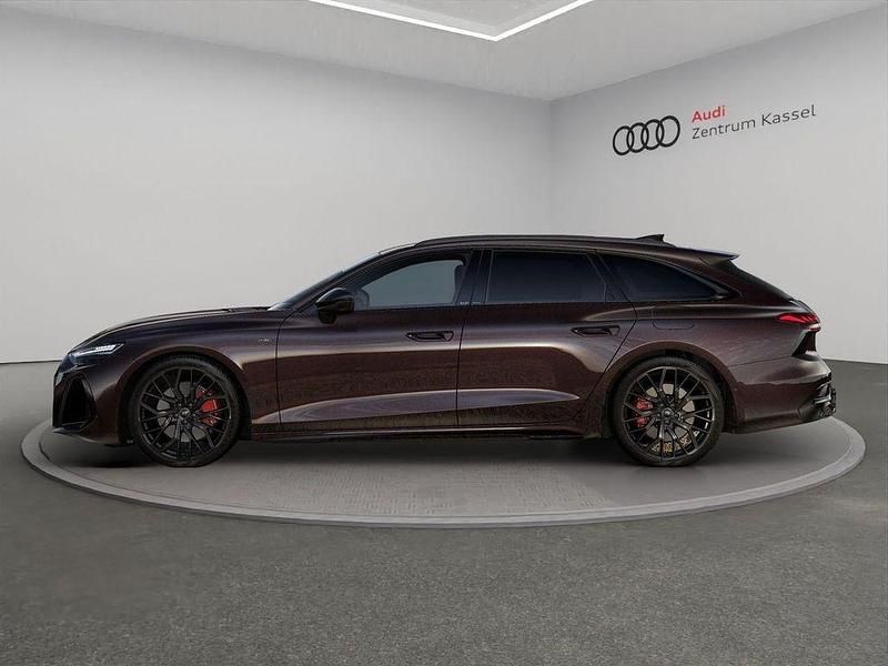 Neu Audi A6 S-Line 367 PS (269 kW) 2025 Madeirabraun metallic Kombi