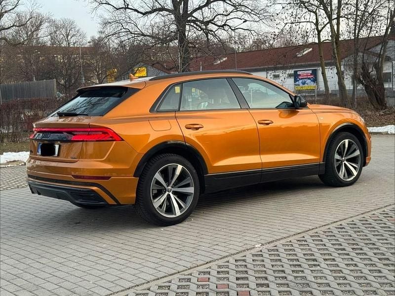 Gebraucht Audi Q8 S-Line 286 PS (210 kW) 2019 Orange SUV