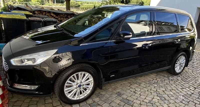 Gebraucht Ford Galaxy Titanium 179 PS (131 kW) 2017 Schwarz Van / Kleinbus
