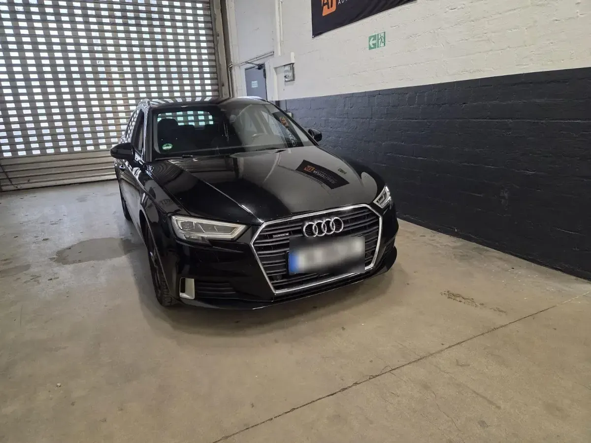 Gebraucht Audi A3 Sport 184 PS (135 kW) 2016 Schwarz Limousine