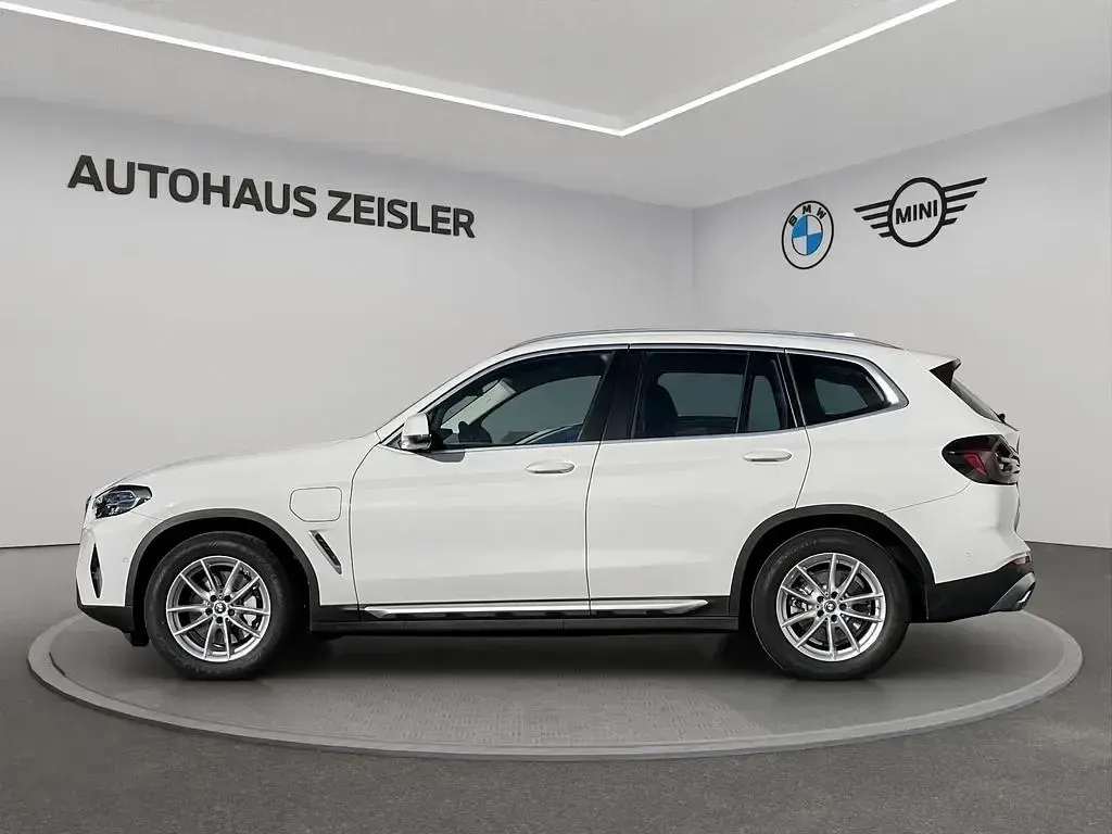 Gebraucht BMW X3 Sport Line 184 PS (135 kW) 2024 Alpinweiß uni SUV