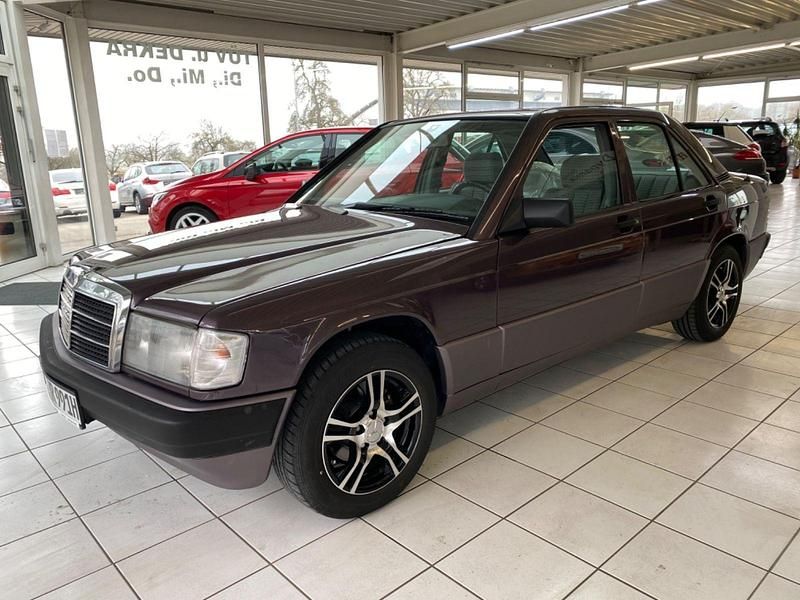Gebraucht Mercedes 190 109 PS (80 kW) 1991 Bornit 481 Limousine