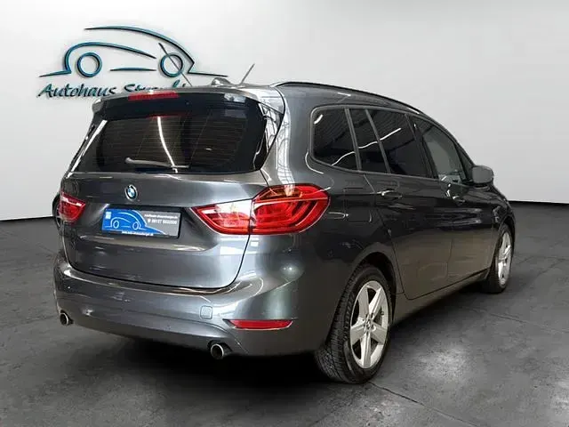 Gebraucht BMW 220 Gran Tourer Sport Line 190 PS (139 kW) 2018 Graukeine angabe Van / Kleinbus