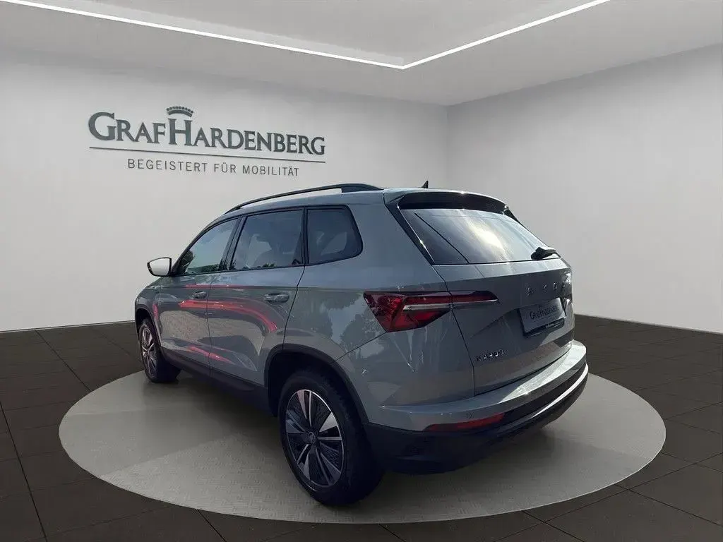 Gebraucht Skoda Karoq Selection 150 PS (110 kW) 2025 Grau SUV