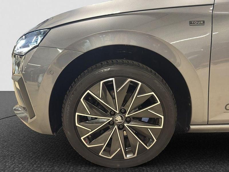 Gebraucht Skoda Scala Selection 150 PS (110 kW) 2025 Grau Kleinwagen