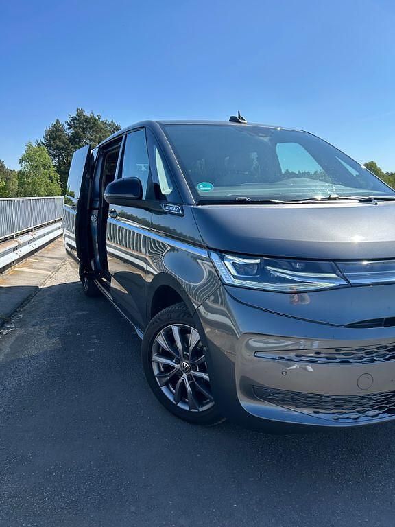 Grau Gebraucht 2023 VW T7 Style Van | 53.000 € (Guter Preis) - Bild 1/4
