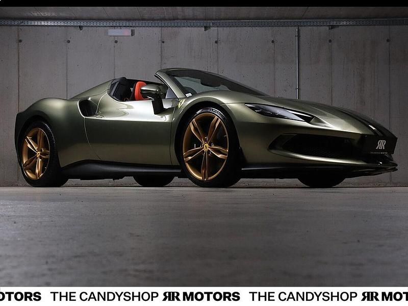 Gebraucht Ferrari 296 829 PS (609 kW) 2024 Grün Cabrio