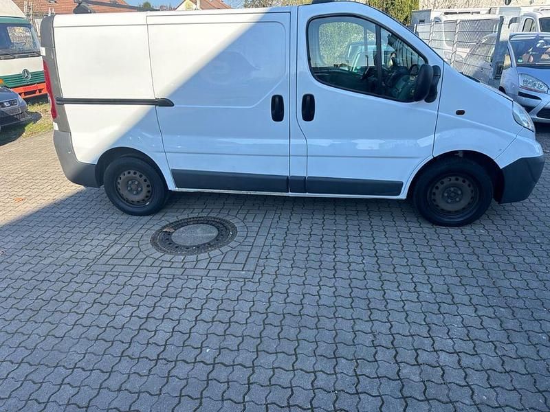 Używany Opel Vivaro 114 KM (83 kW) 2014 Biały Minivan