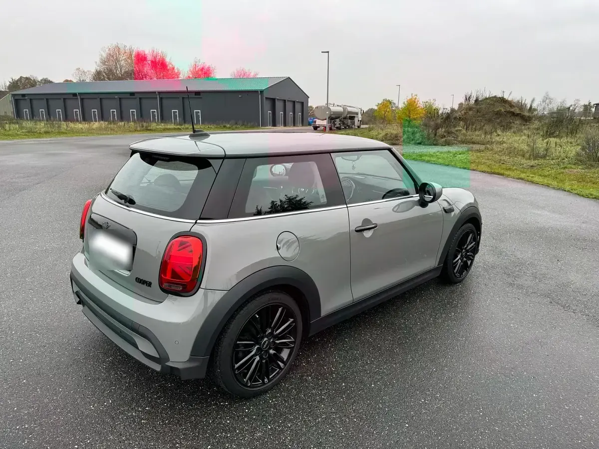 Używany Mini Cooper 136 KM (100 kW) 2021 Szary Hatchback