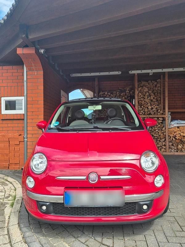 Rot Gebraucht 2009 Fiat 500 Lounge Kleinwagen | 5.000 € (Fairer Preis) - Bild 1/4