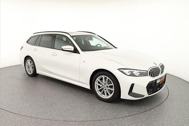 Gebraucht BMW 320 M Sport 184 PS (135 kW) 2025 Alpinweiß Kombi