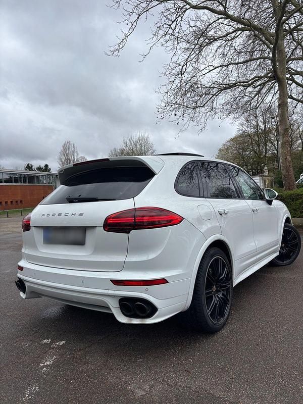 Gebraucht Porsche Cayenne S 385 PS (283 kW) 2016 Weiß SUV