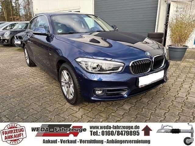 Mediterranblau metallic Gebraucht 2018 BMW 118 Sport Line Kleinwagen | 12.998 € (Fairer Preis) - Bild 1/4